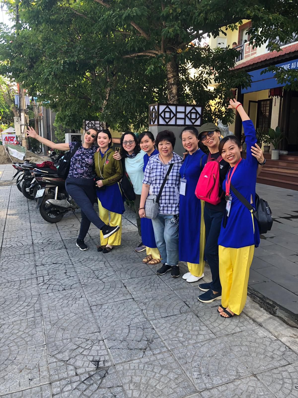 Hoi An shopping tour with Ao Dai riders